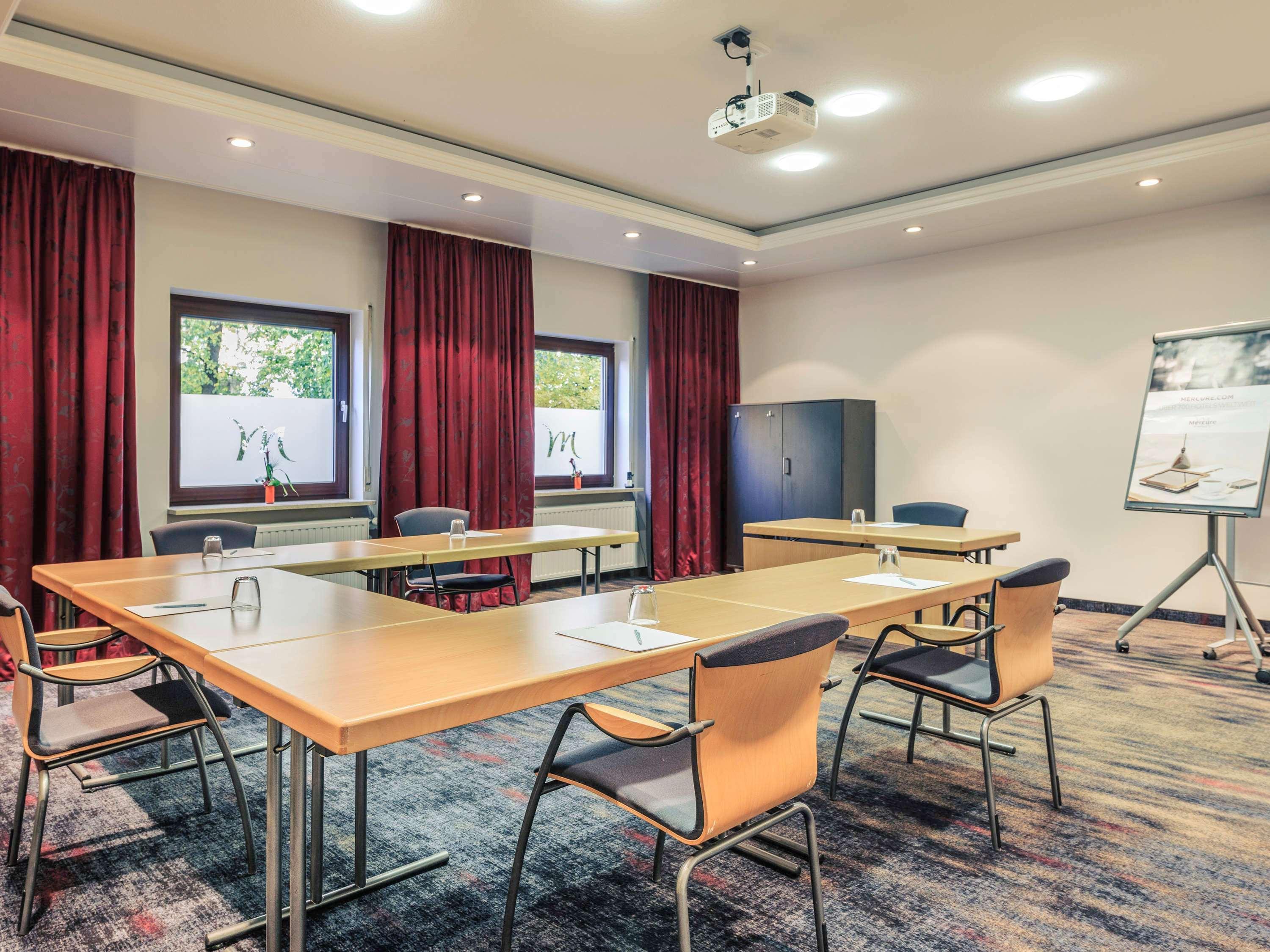 Mercure Sued Messe Hotel 4*