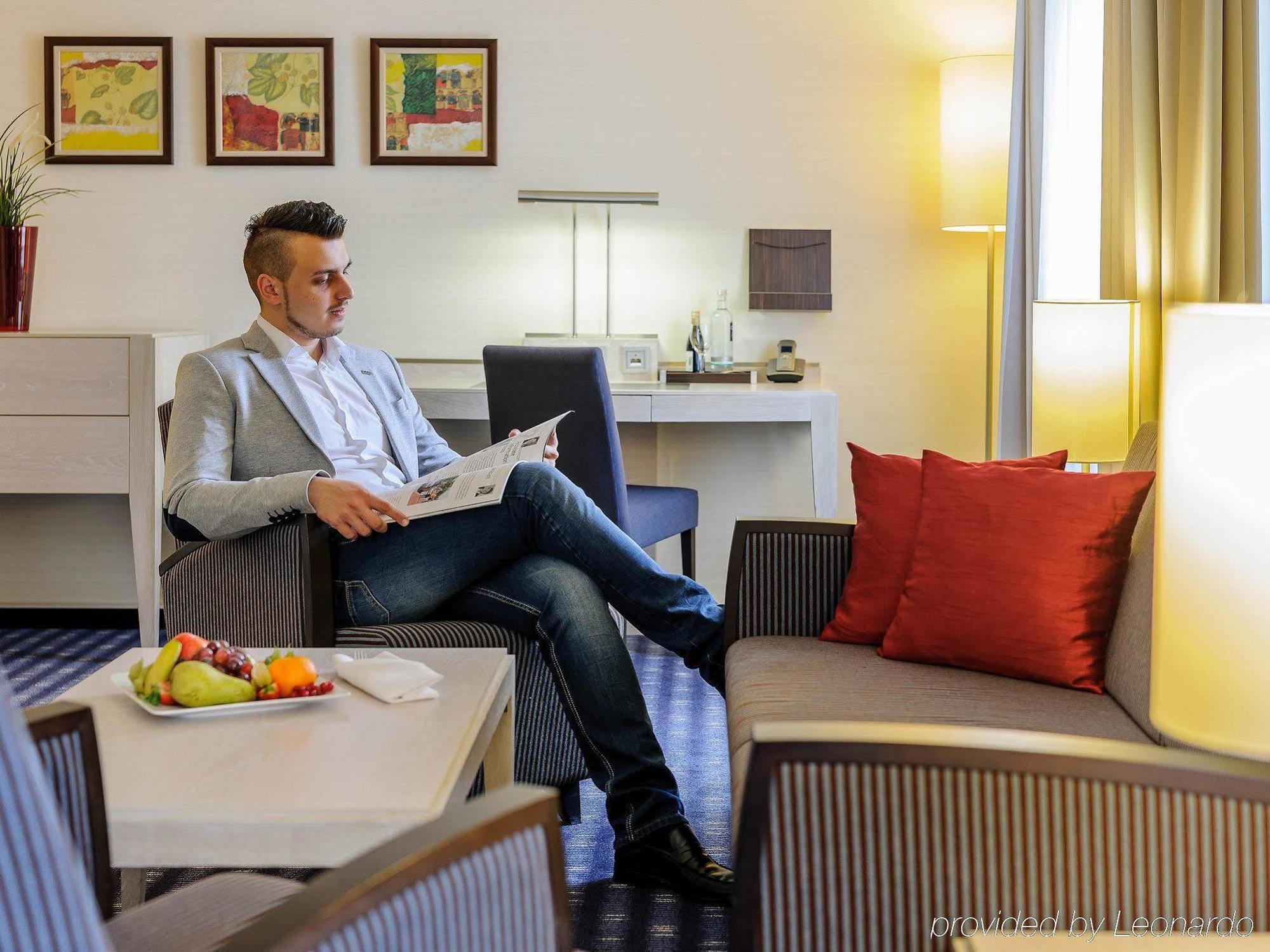 Hotel Mercure Süd Messe 4*