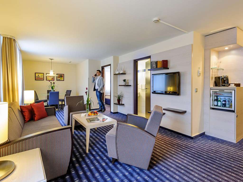 Mercure Süd Messe Hotel 4*